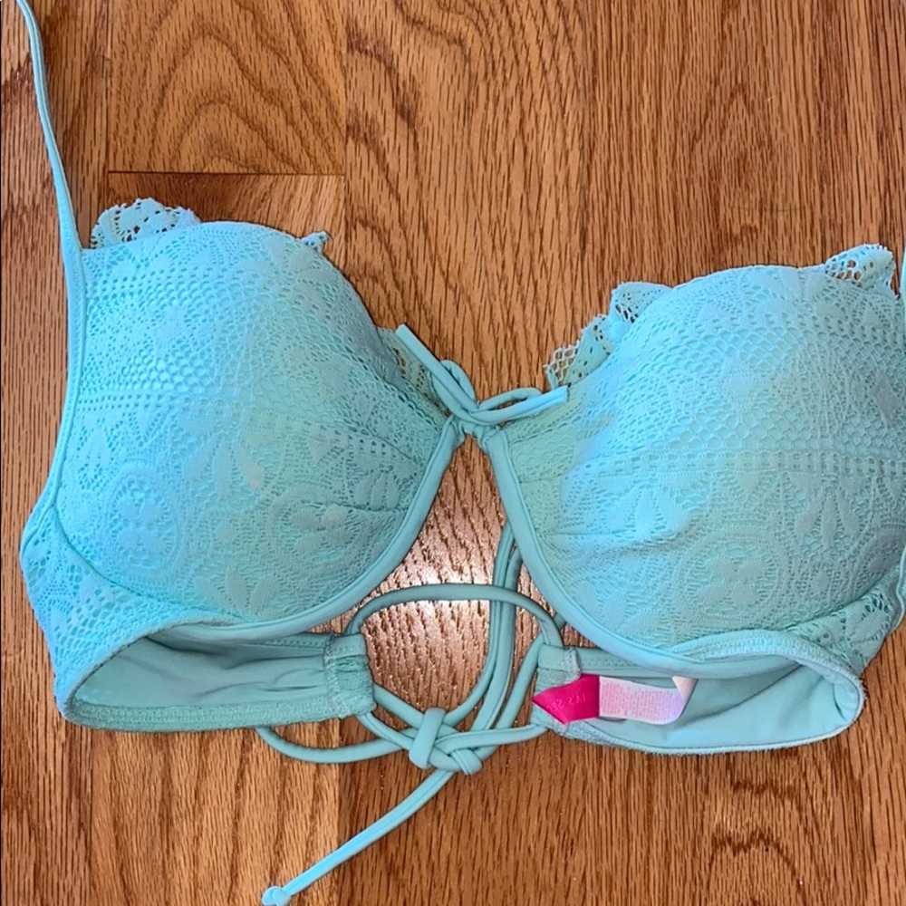 Victoria’s Secret bikini top